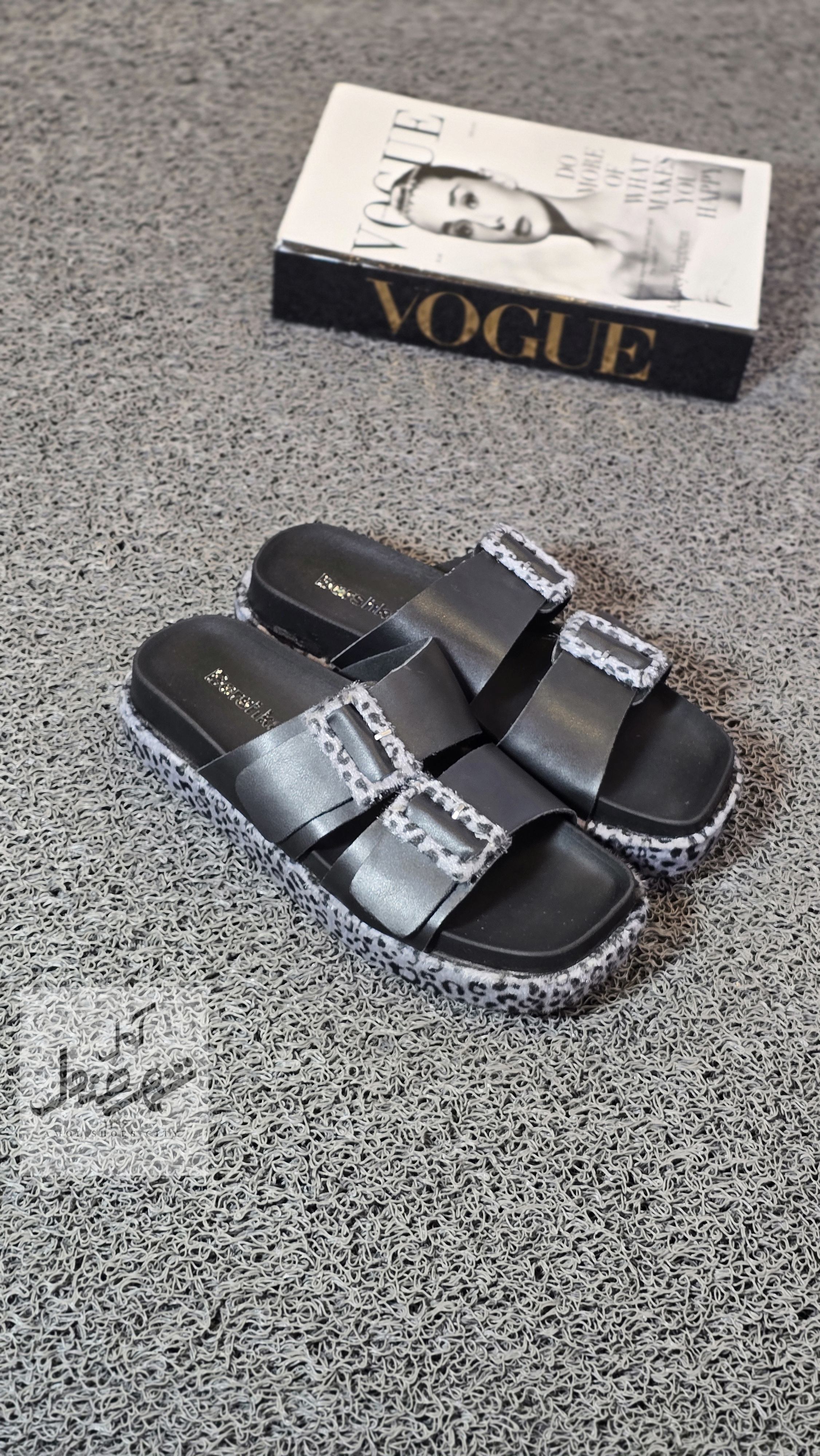 صندل لژدار پلنگی مشکی